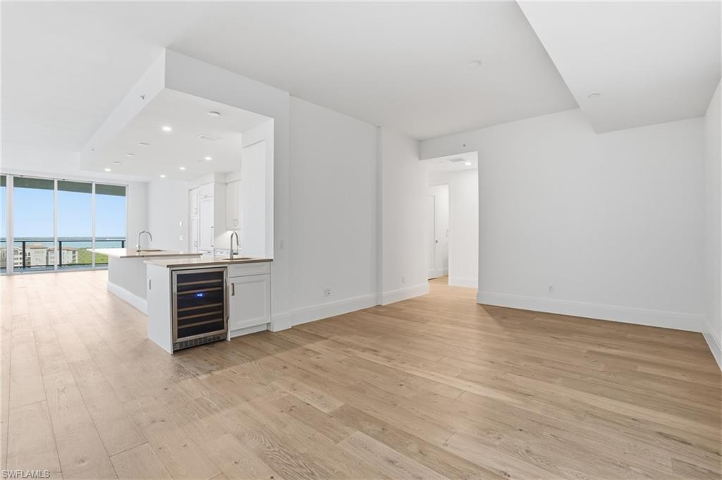 INFINITY AT THE COLONY - Residential