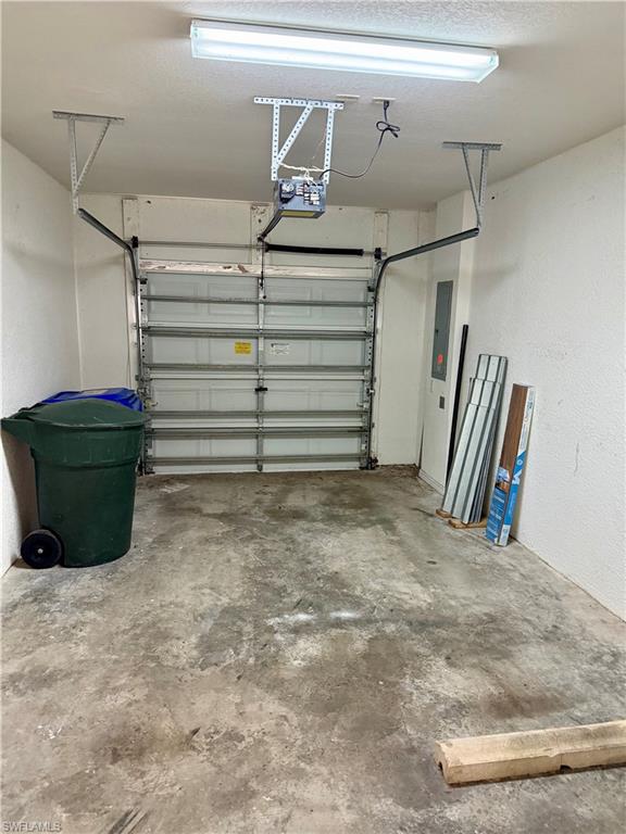 COLONNADE AT FORUM - Residential