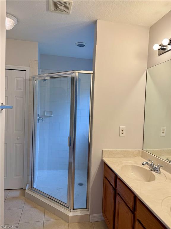 COLONNADE AT FORUM - Residential