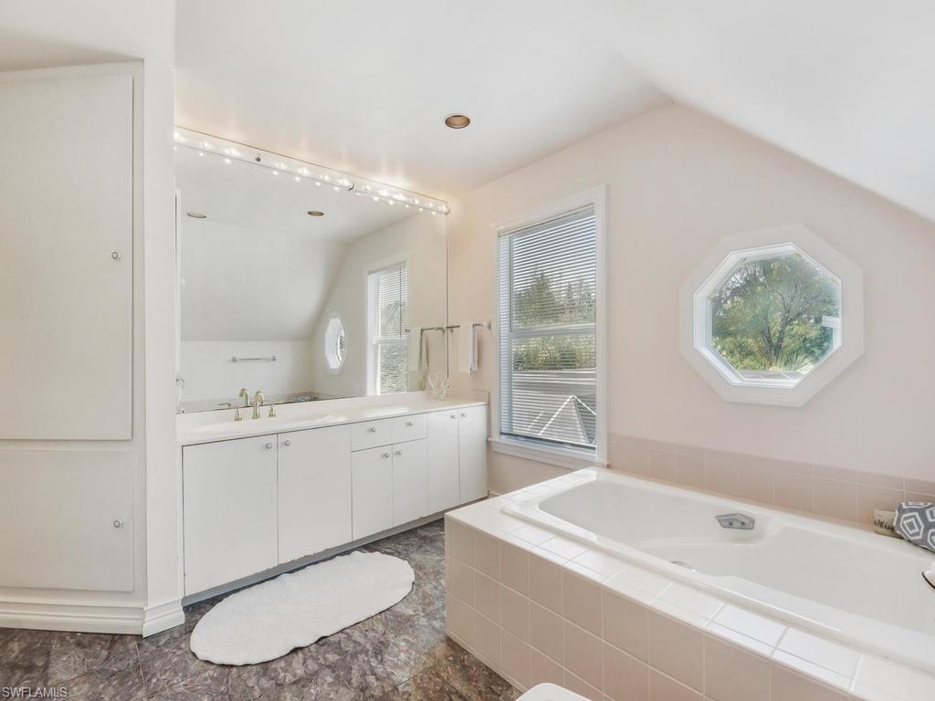 CASTAWAY ESTATES - Residential