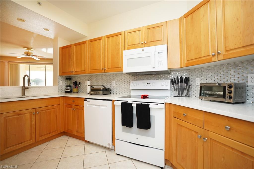 HUNTINGTON LAKES - Residential