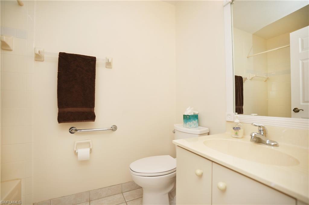 HUNTINGTON LAKES - Residential