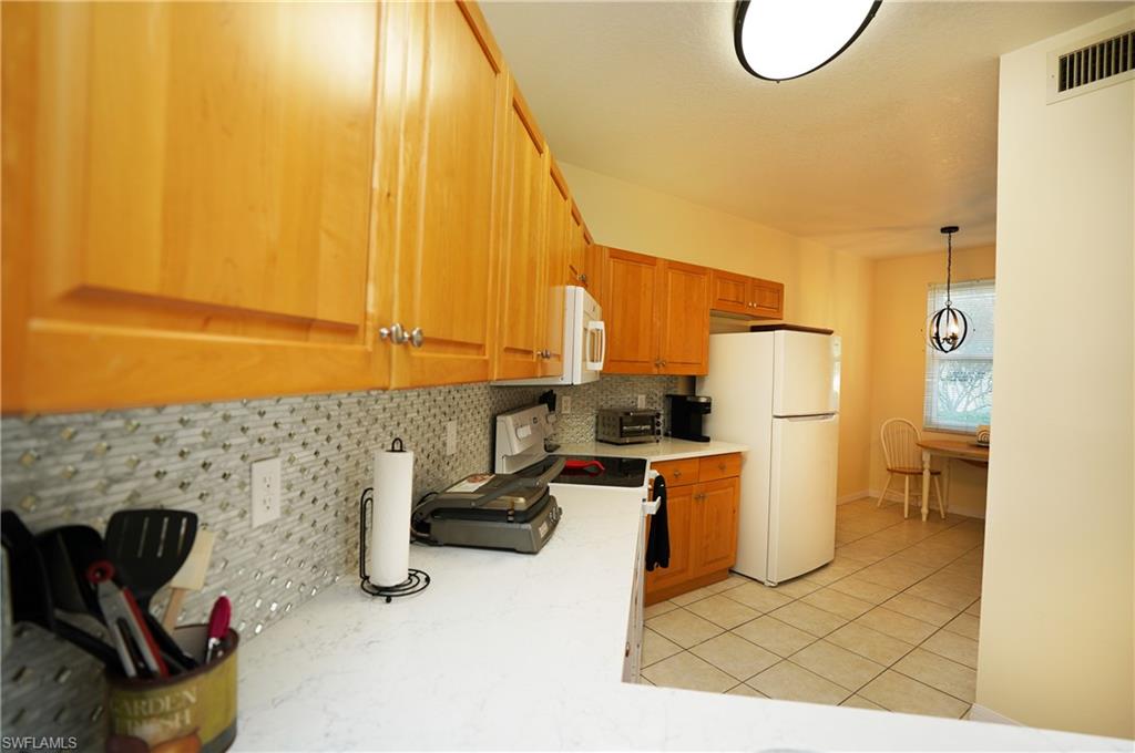 HUNTINGTON LAKES - Residential