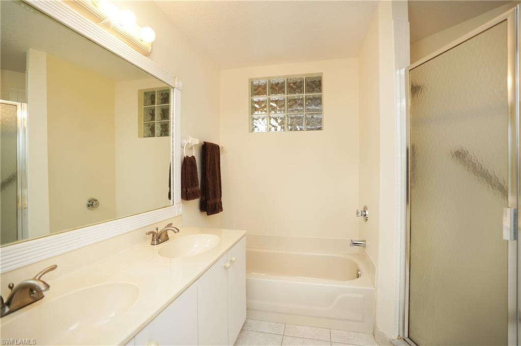 HUNTINGTON LAKES - Residential