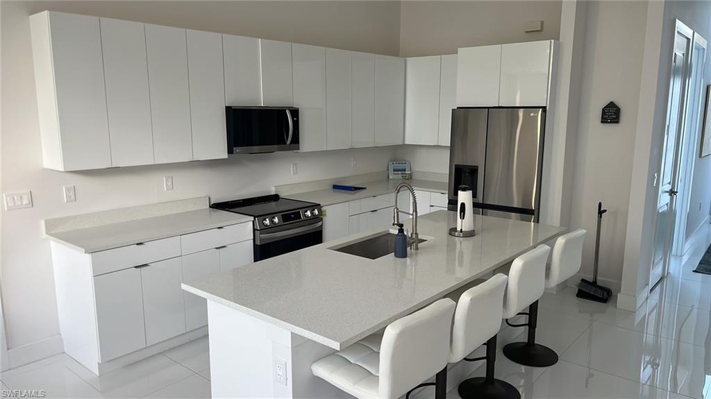 GOLDEN GATE ESTATES - Residential Lease