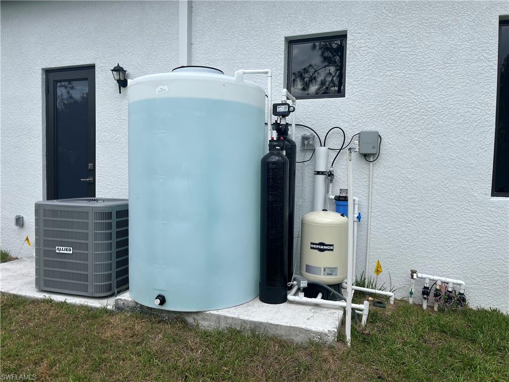 GOLDEN GATE ESTATES - Residential Lease