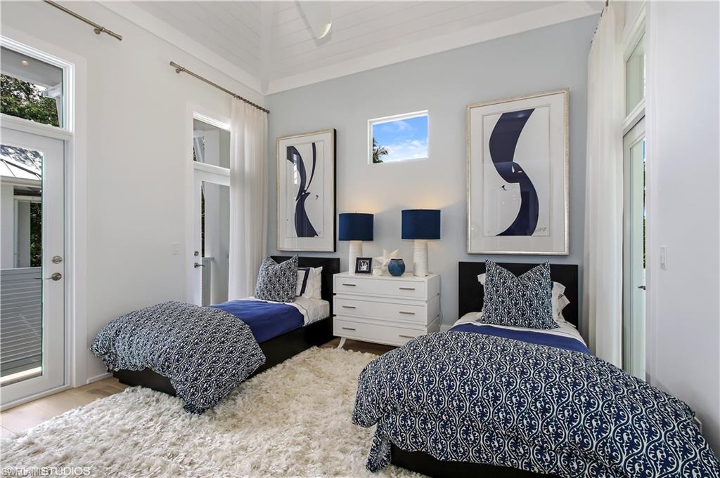 OLDE NAPLES - Residential