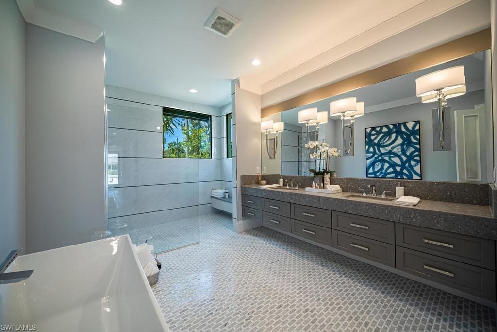 QUAIL WEST - Residential