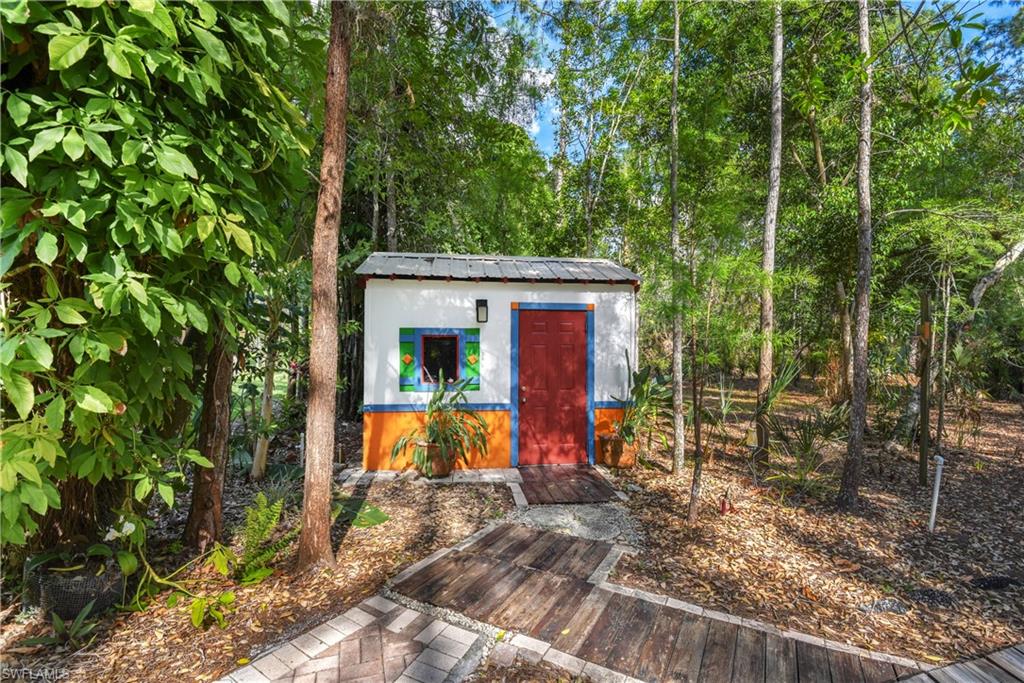 GOLDEN GATE ESTATES - Residential