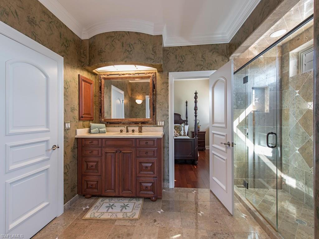 BAREFOOT BEACH - Residential