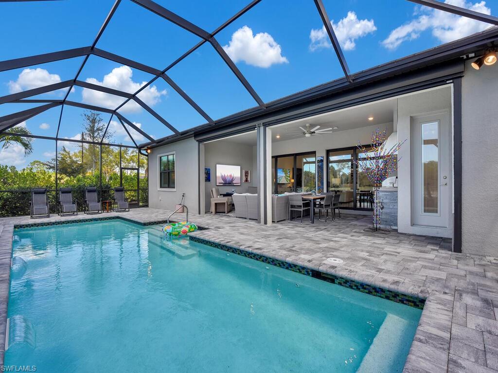 WINDING CYPRESS - Residential