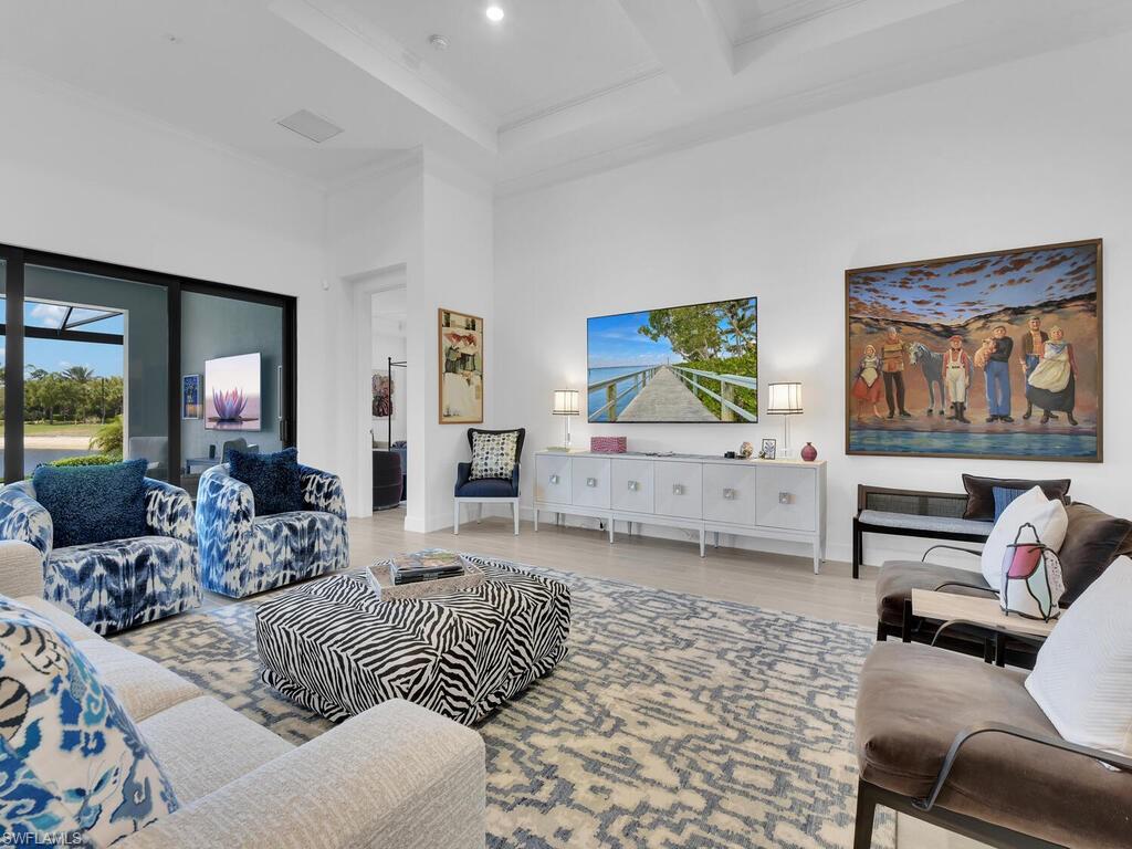 WINDING CYPRESS - Residential