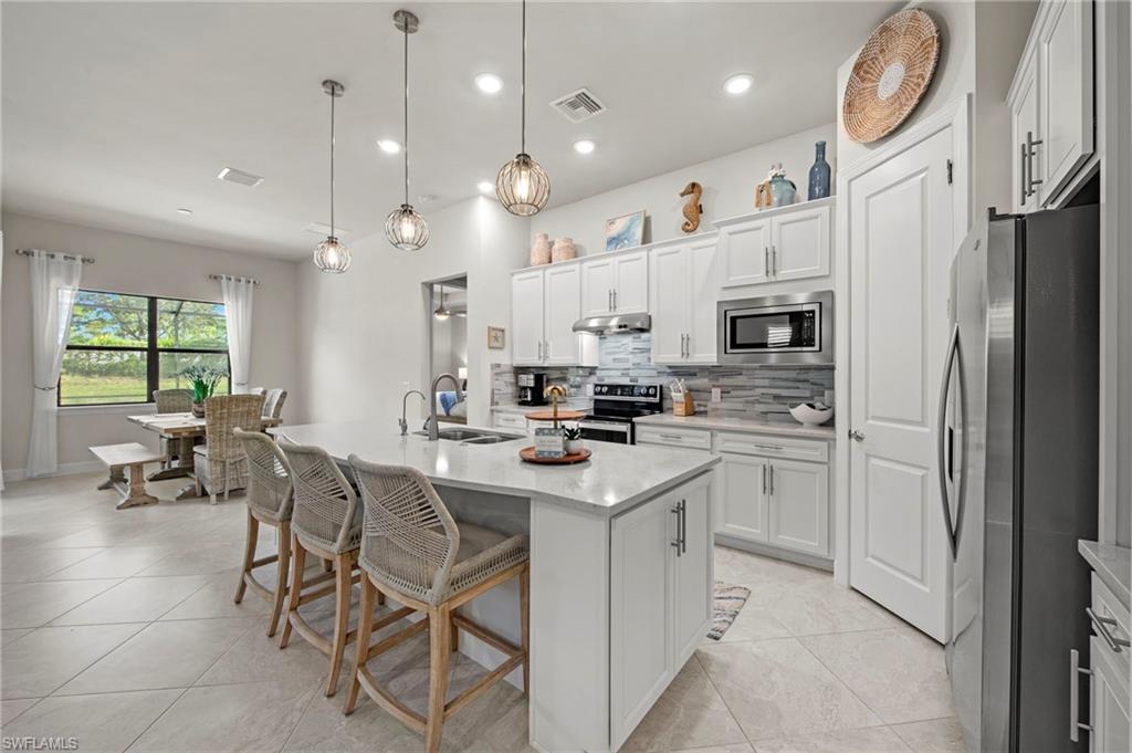 CORKSCREW SHORES - Residential