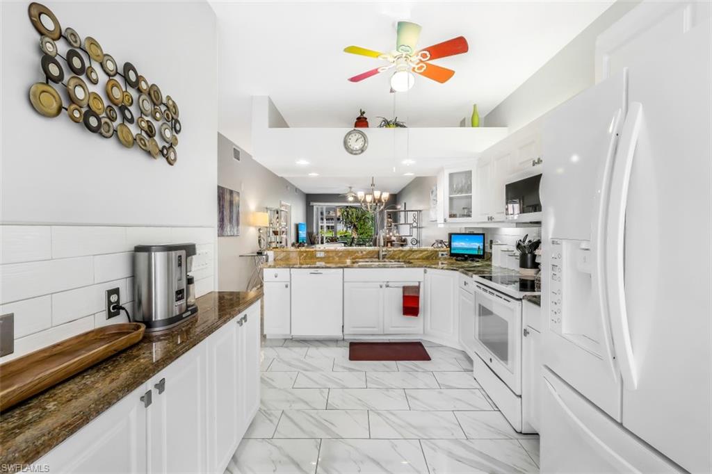 AMELIA LAKE - Residential Lease