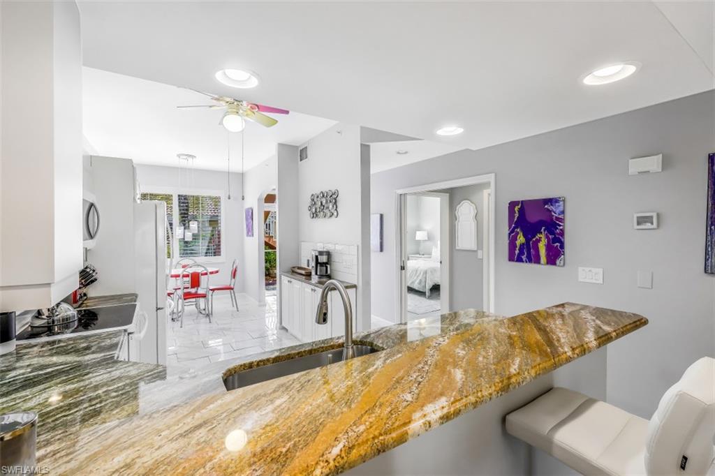 AMELIA LAKE - Residential Lease