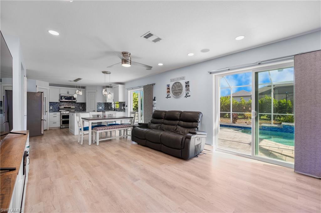 SOUTH GULF COVE - Residential