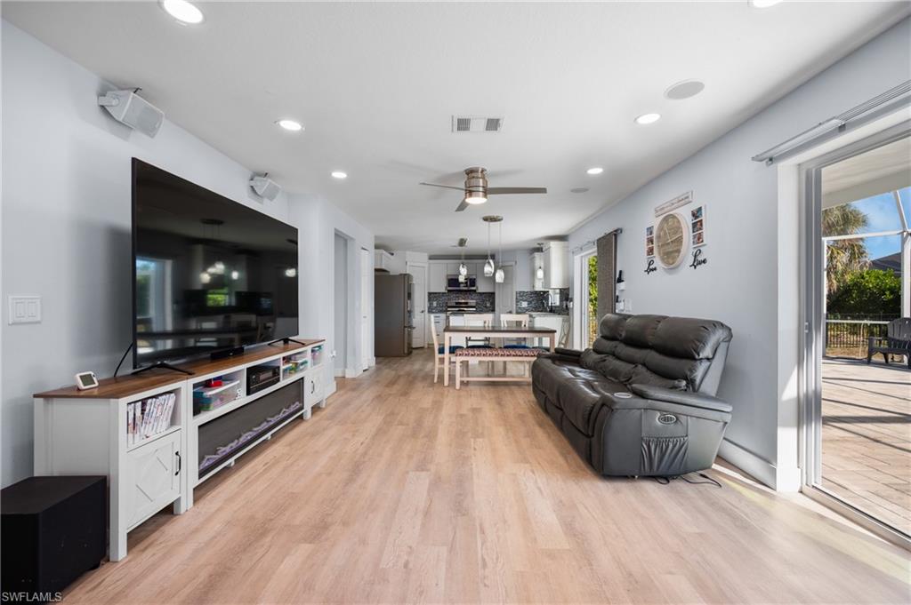 SOUTH GULF COVE - Residential