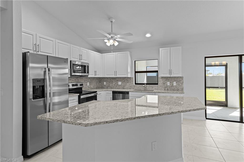 CAPE CORAL - Residential Lease