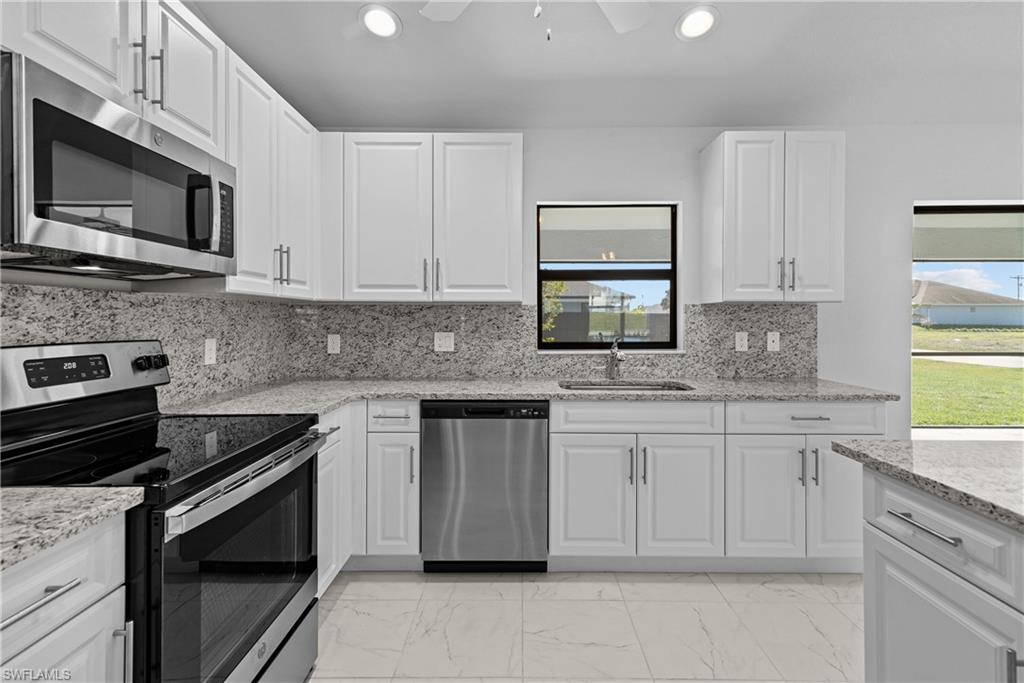 CAPE CORAL - Residential Lease