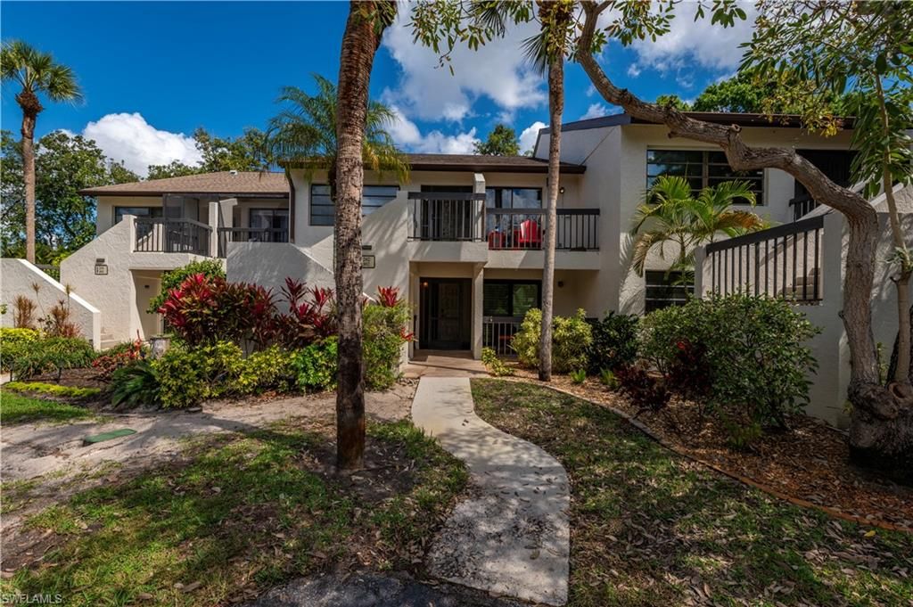 Photo of 1822 Kings Lake BLVD #102, NAPLES, FL 34112 (MLS # 226010161)