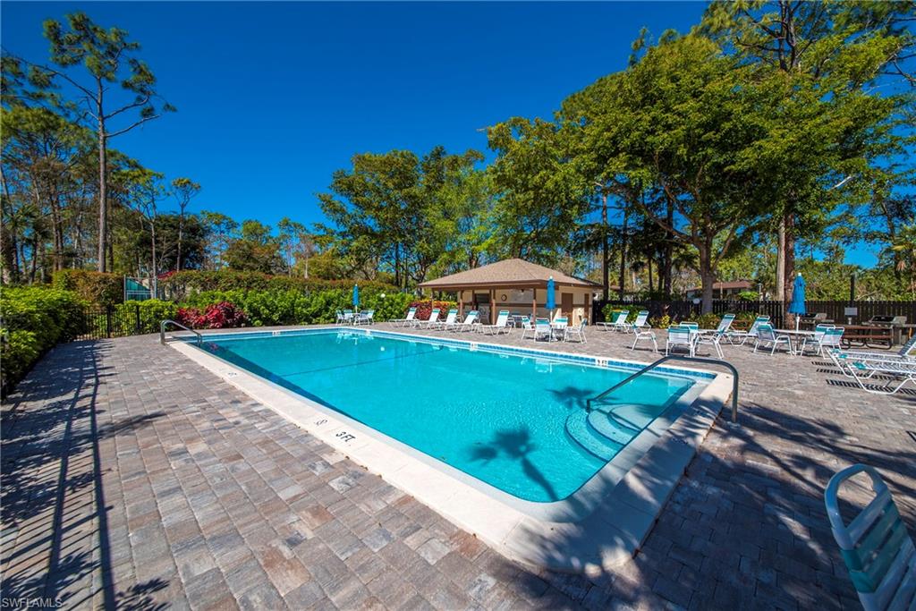 HAMPTONS AT KINGS LAKE - Residential