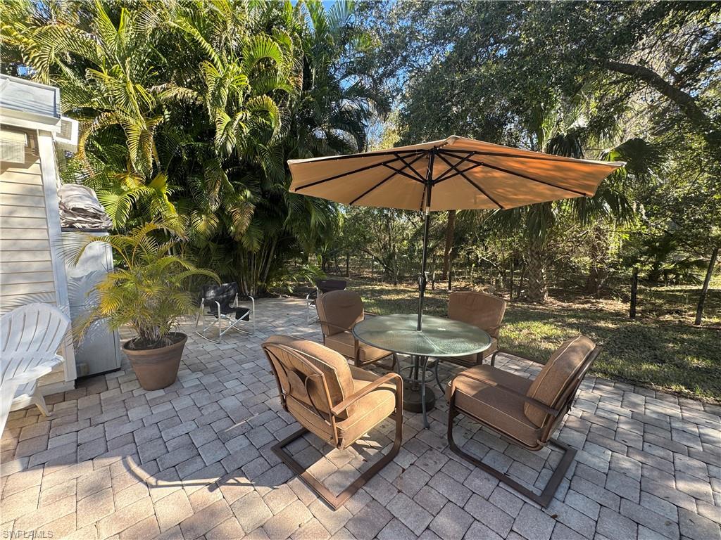 RIVERBEND MOTORCOACH RESORT - Land