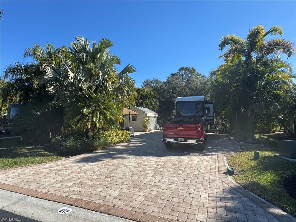 RIVERBEND MOTORCOACH RESORT - Land