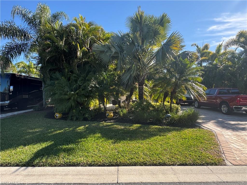 RIVERBEND MOTORCOACH RESORT - Land