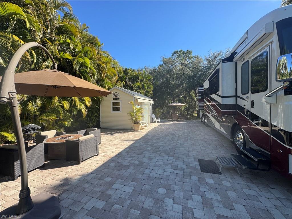 RIVERBEND MOTORCOACH RESORT - Land