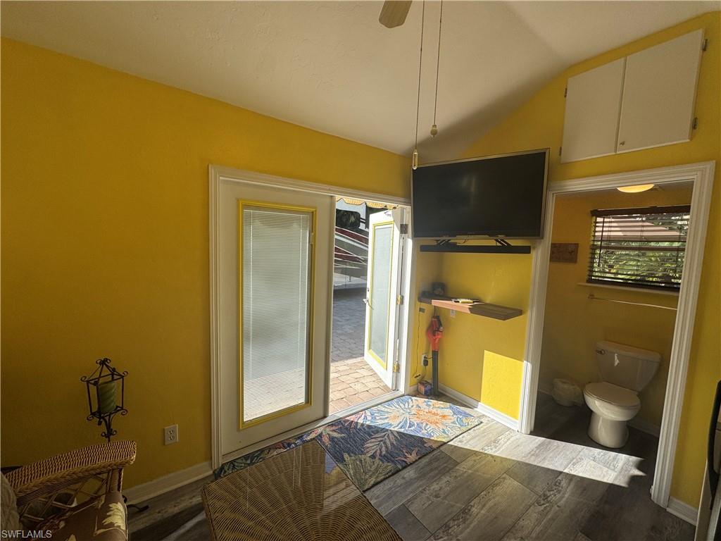 RIVERBEND MOTORCOACH RESORT - Land