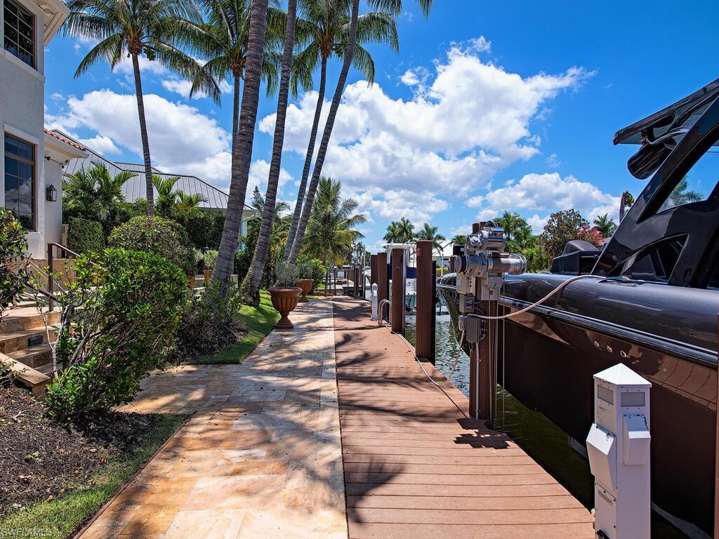 ROYAL HARBOR - Residential