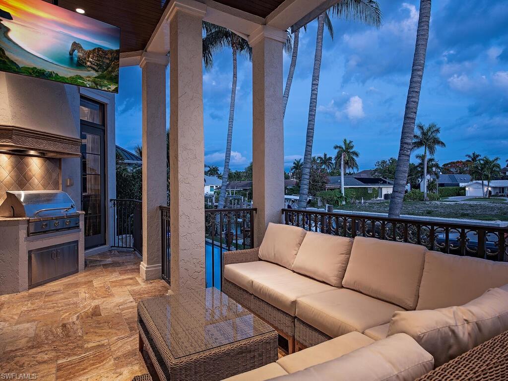 ROYAL HARBOR - Residential