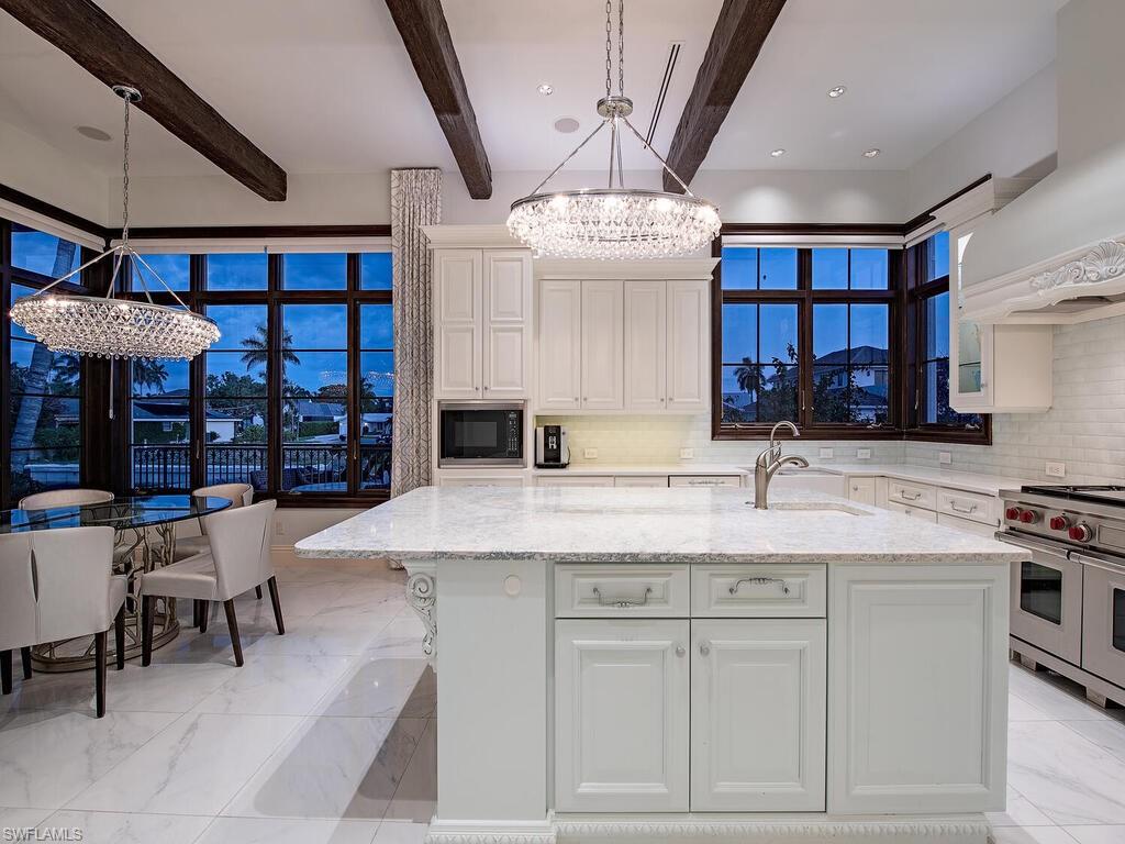 ROYAL HARBOR - Residential