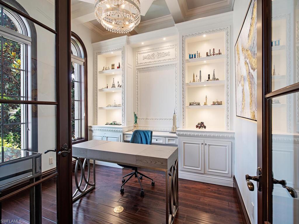 ROYAL HARBOR - Residential