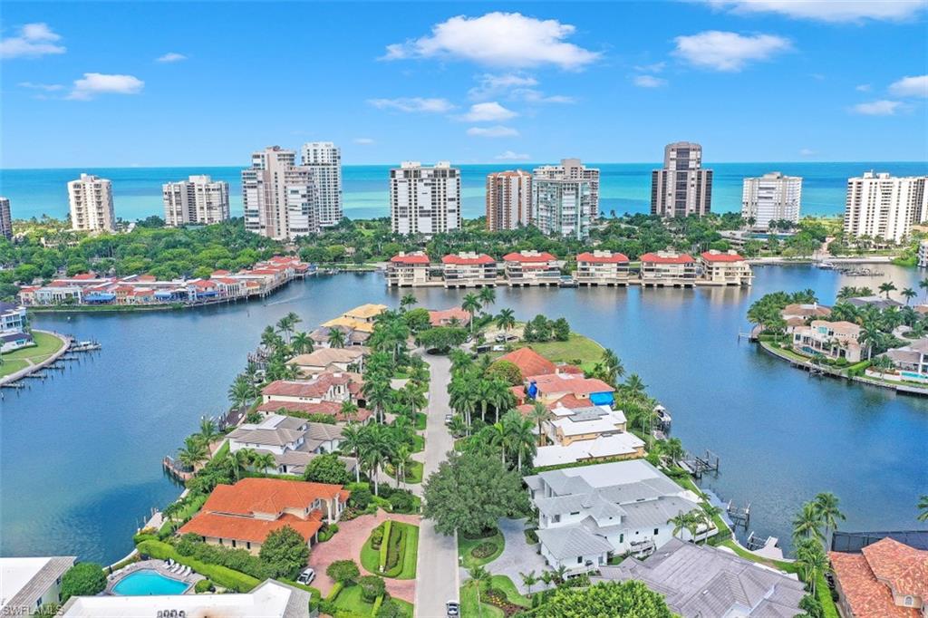 PARK SHORE - Residential