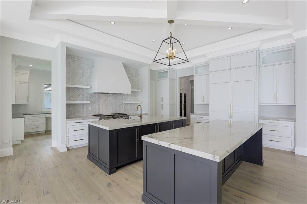 PARK SHORE - Residential