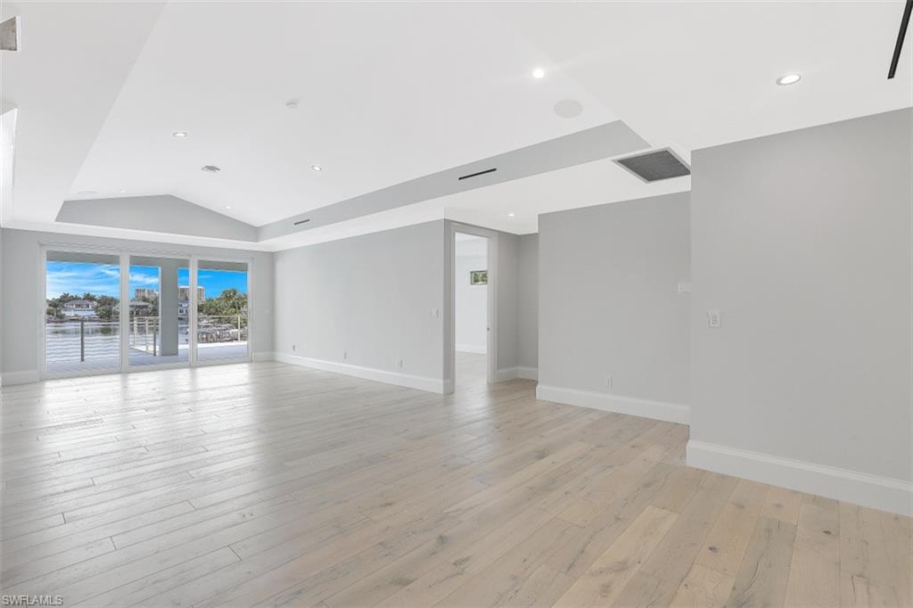 PARK SHORE - Residential