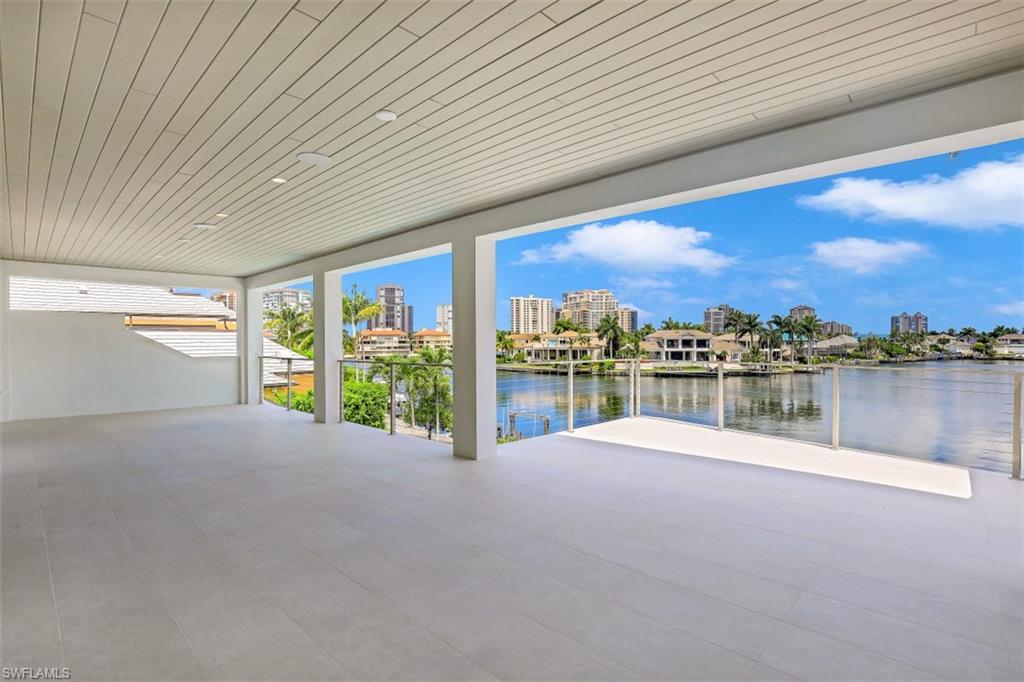 PARK SHORE - Residential