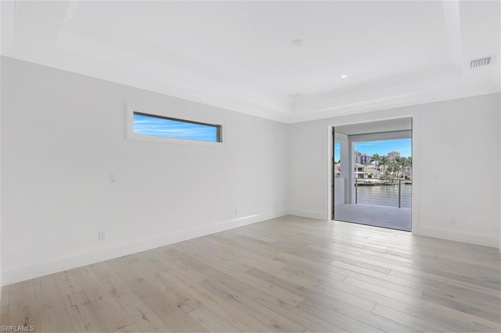 PARK SHORE - Residential