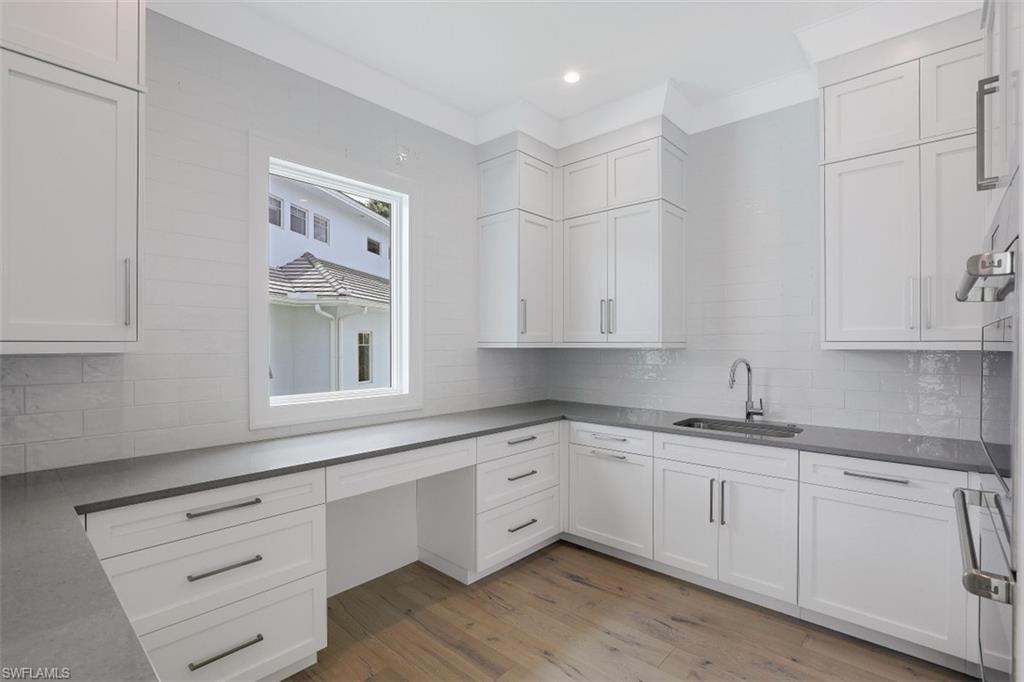 PARK SHORE - Residential