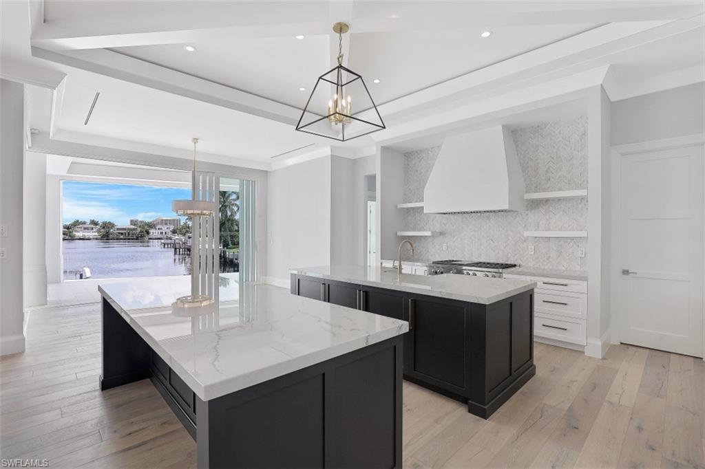 PARK SHORE - Residential