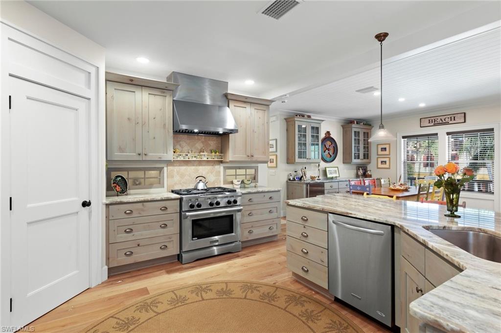 GORES A M SUBD - Residential