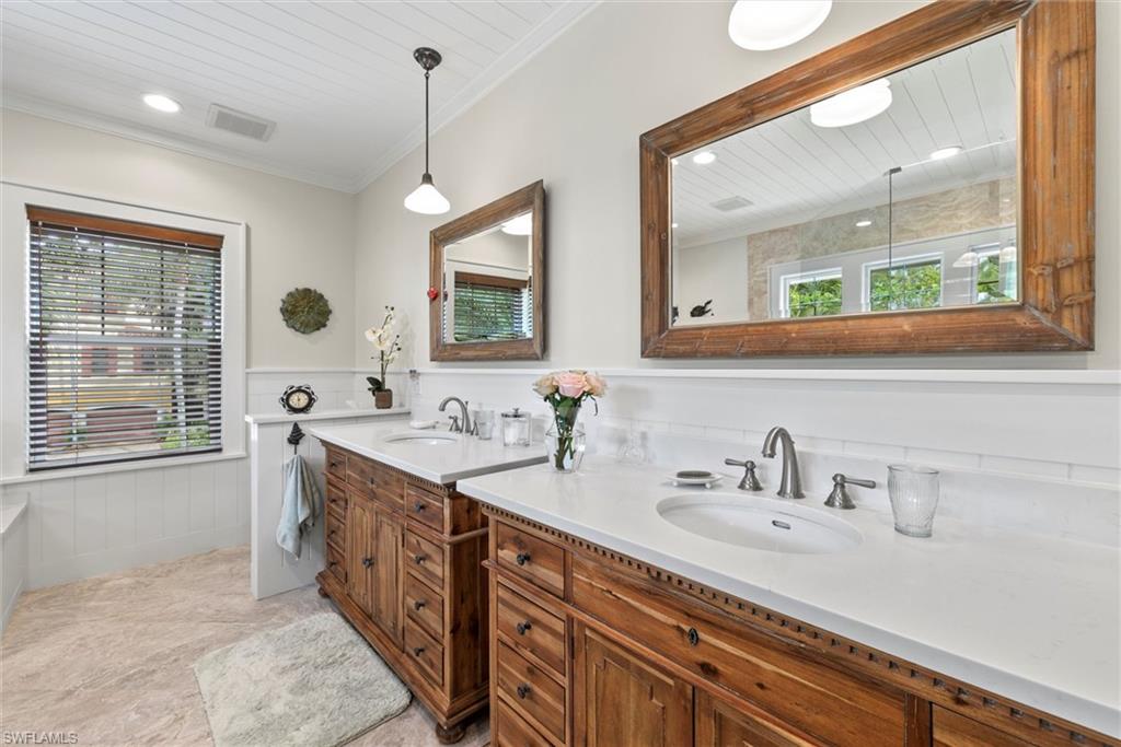 GORES A M SUBD - Residential