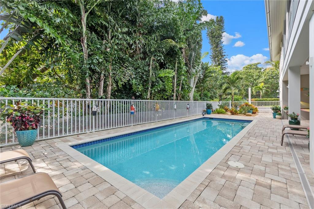 GORES A M SUBD - Residential