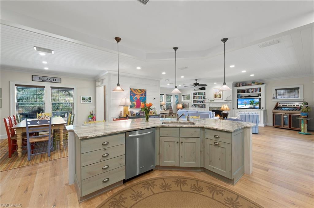 GORES A M SUBD - Residential