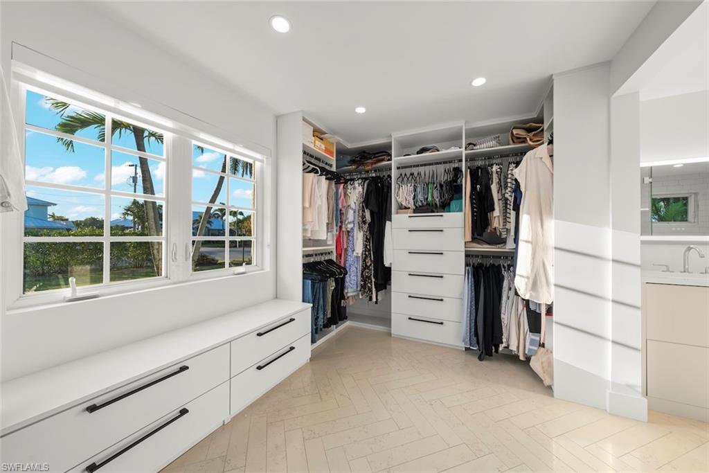 SHELL HARBOR - Residential