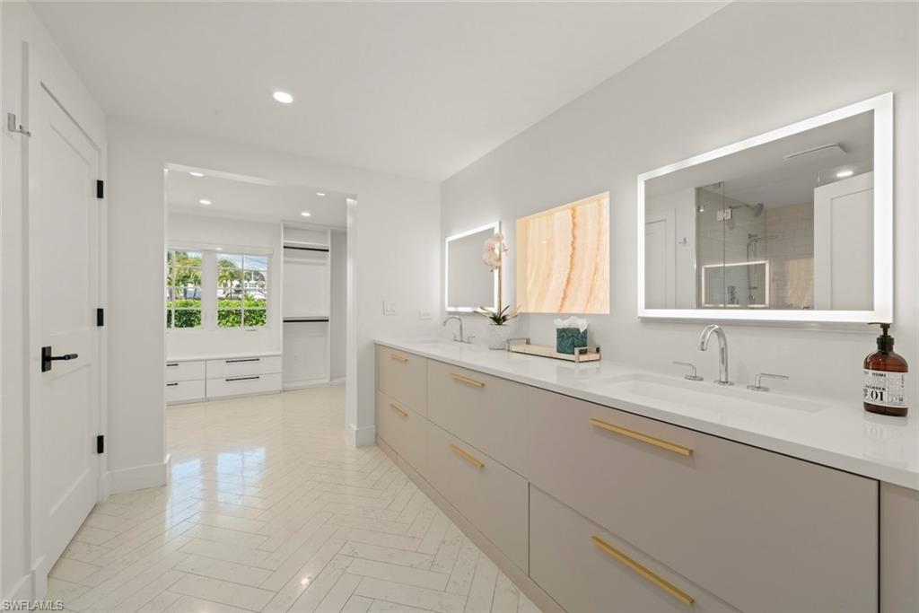 SHELL HARBOR - Residential