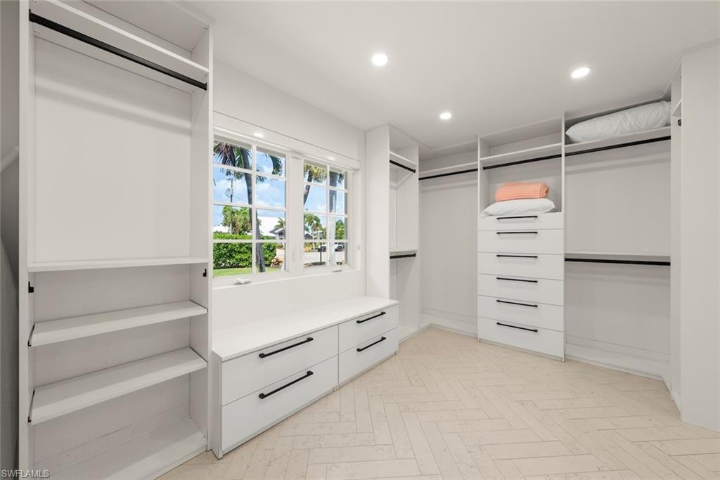SHELL HARBOR - Residential