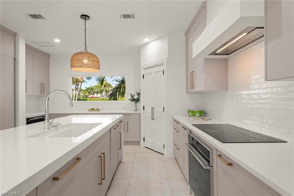 SHELL HARBOR - Residential