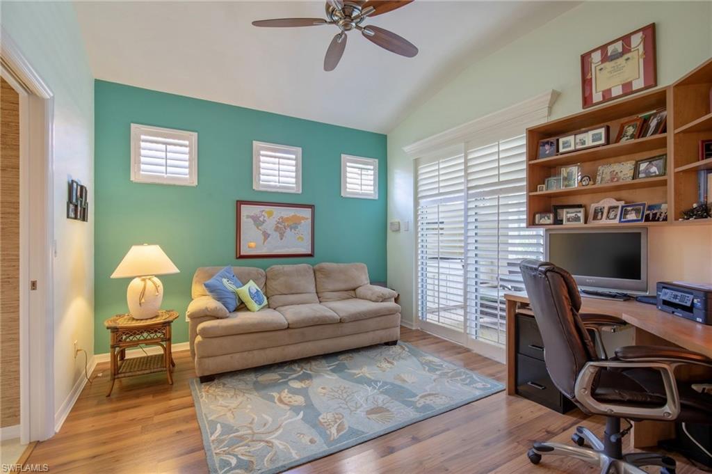 LIGHTHOUSE BAY - Residential